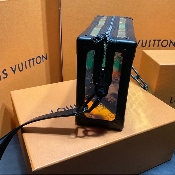 Authentic Louis Vuitton Men’s or Women’s Cross Body Shoulder Trunk Bag. - Picture 7 of 8